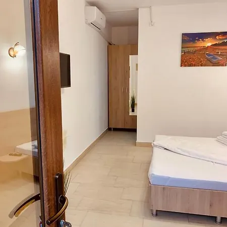 Casa Ella Două Mai